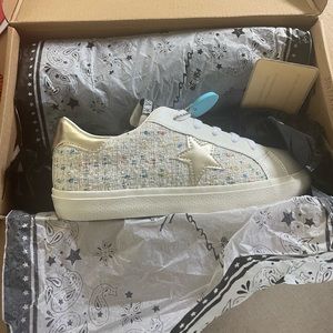 New in box Vintage Havana sneakers